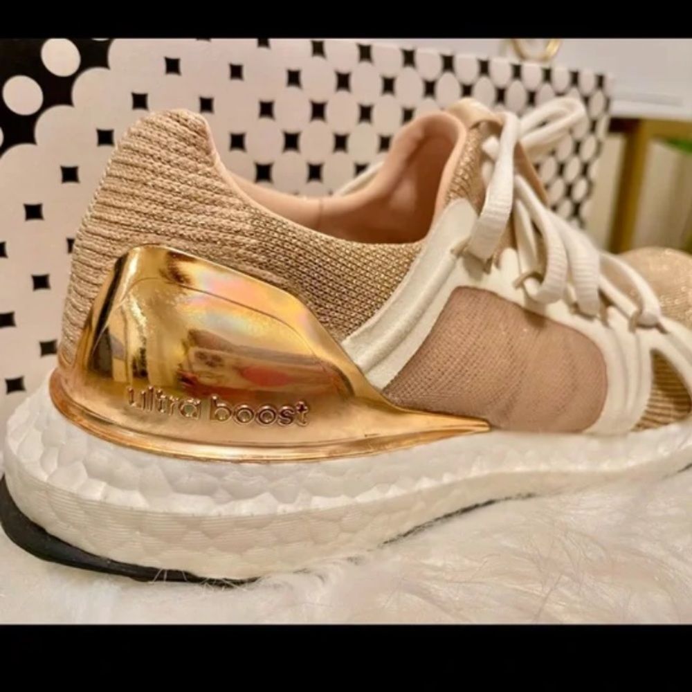 UltraBoost X Stella McCartney Future Metallic Adidas Women’s 8 Gold Used Worn